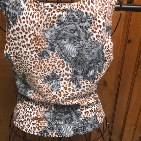 Elizabeth Animal Print Blouse - Picture 4 of 6